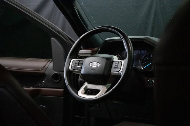 Used 2022 Ford Expedition Limited image 14