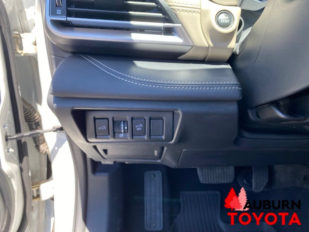 Used 2023 Subaru Outback Limited AWD/4WD image 44