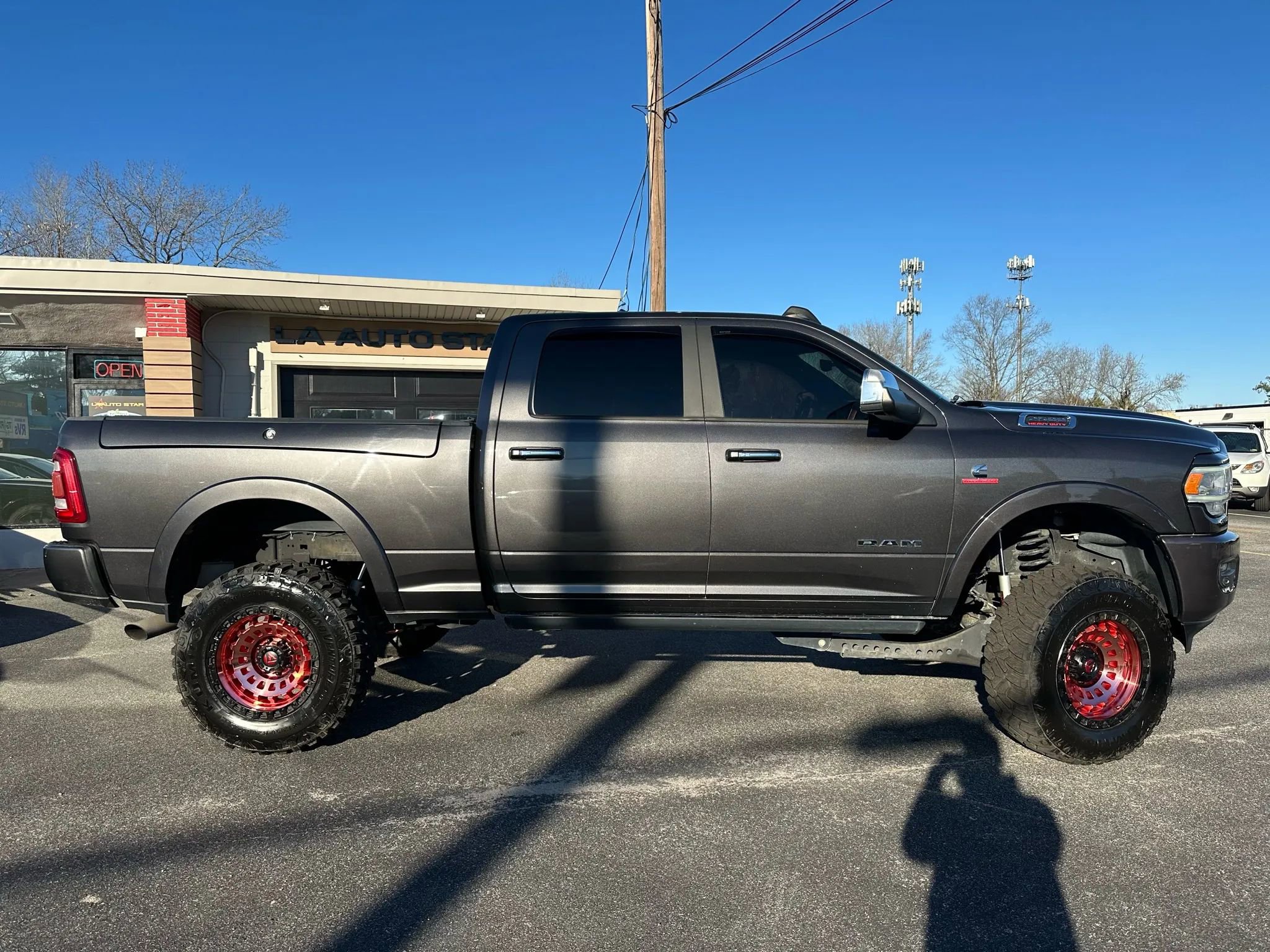 Used 2019 RAM 2500 Laramie image 2