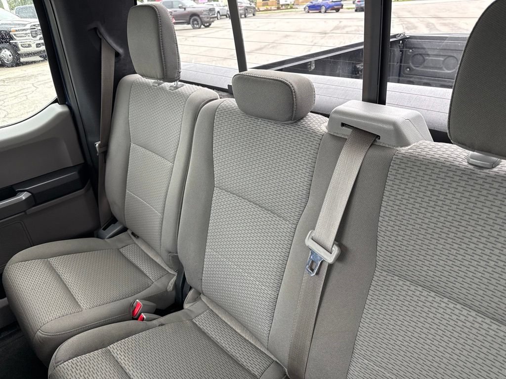 Used 2017 Ford F150 XLT w/ Equipment Group 302A Luxury AWD/4WD image 39