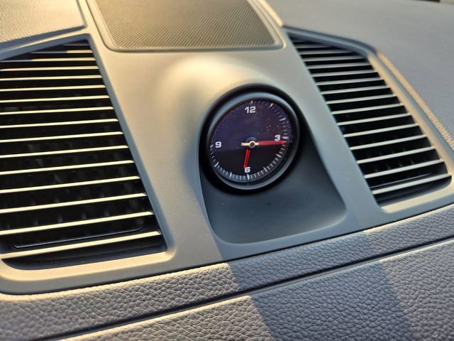 Used 2023 Porsche Cayenne Platinum Edition image 26