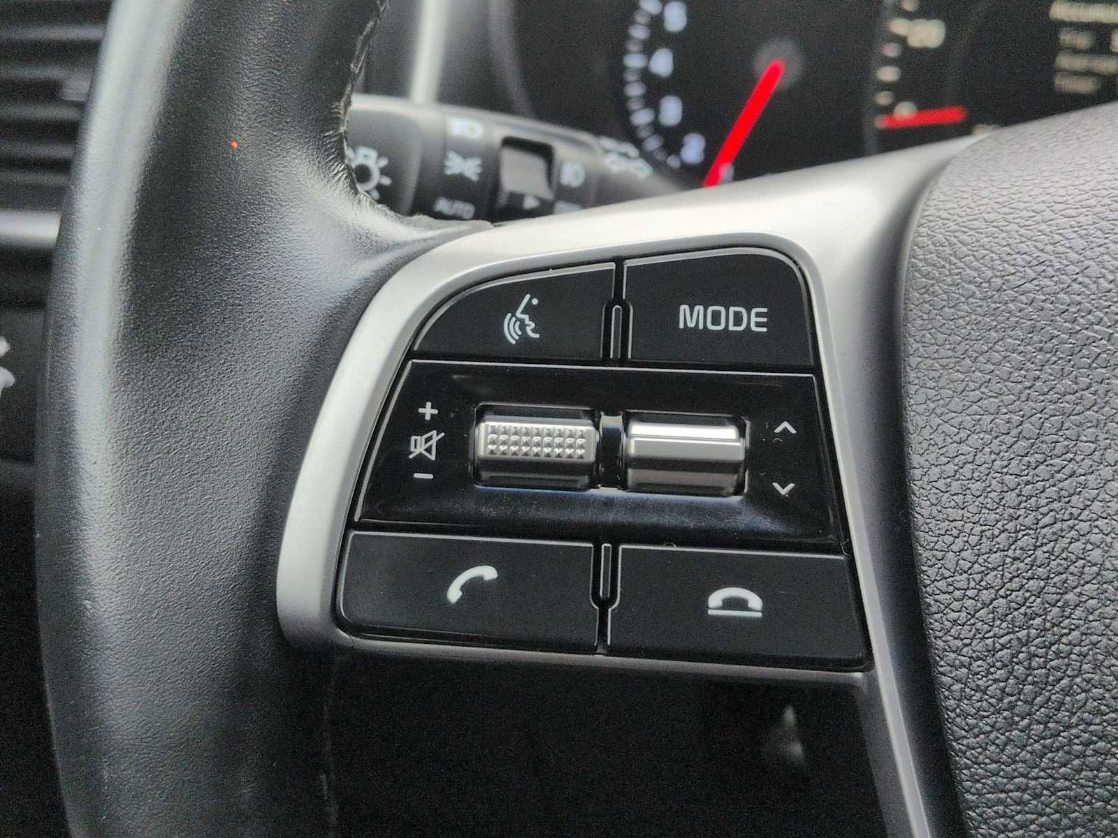 Used 2019 Kia Sorento EX w/ EX Touring Package image 24