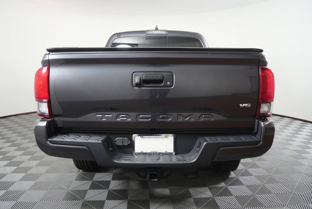 Used 2022 Toyota Tacoma SR5 w/ Technology Package RWD image 5