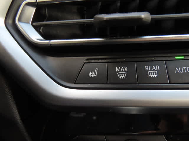 Used 2024 BMW X3 xDrive30i w/ Premium Package w/ZPA AWD/4WD image 22