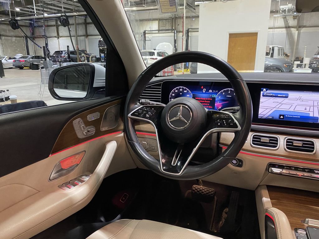 Certified 2024 Mercedes-Benz GLS 450 4MATIC image 3