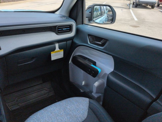 New 2026 Ford Maverick XLT w/ XLT Luxury Package FWD image 17