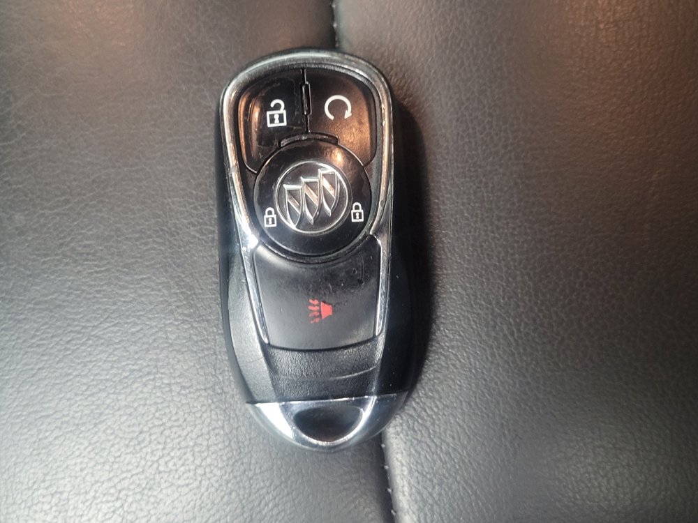 Used 2017 Buick Encore Essence FWD image 32