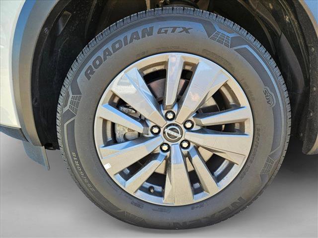 Used 2024 Nissan Pathfinder SV image 23