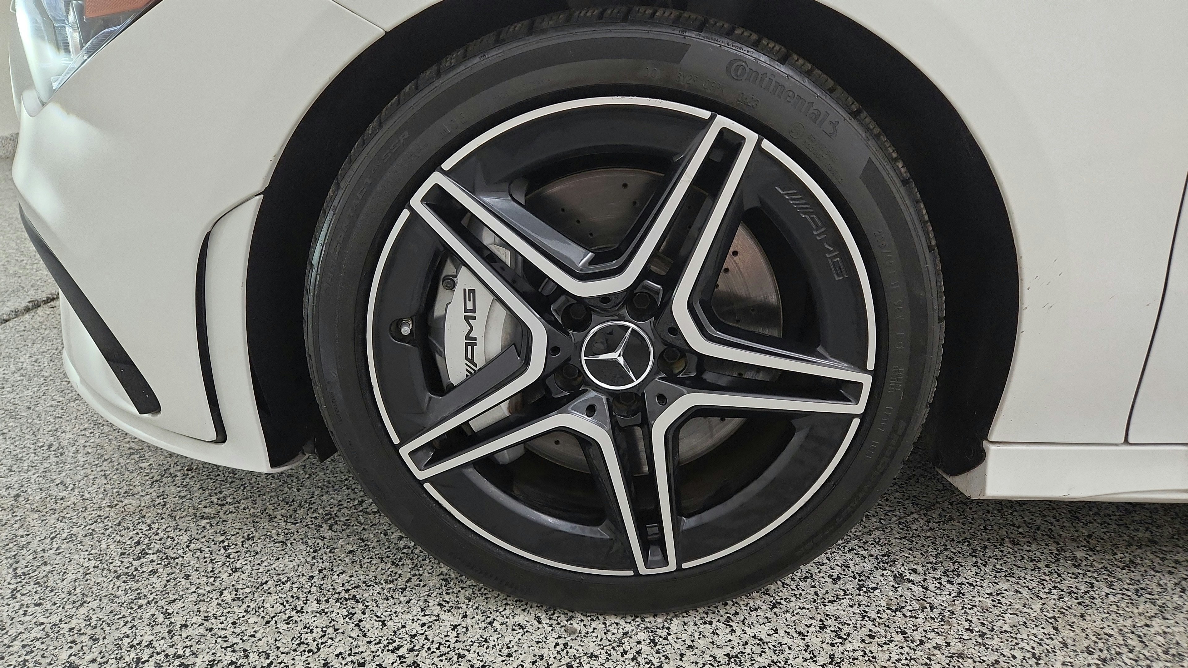 Used 2021 Mercedes-Benz CLA 35 AMG 4MATIC image 39