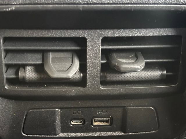 Used 2025 GMC Canyon Denali AWD/4WD image 30