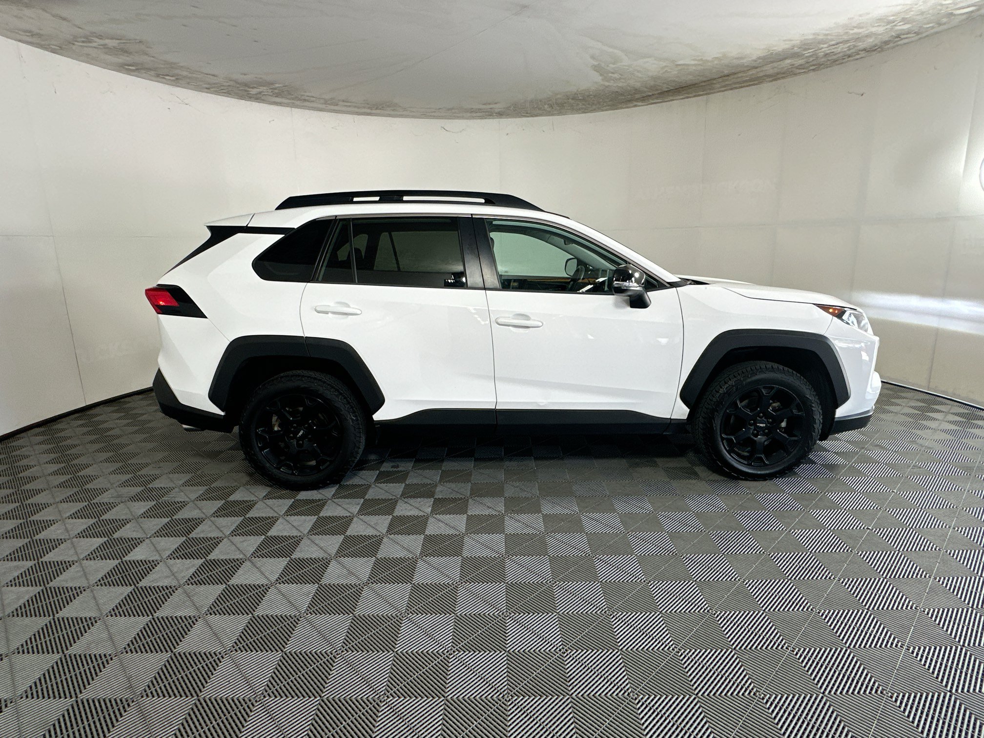 Used 2020 Toyota RAV4 TRD Off-Road w/ TRD Off-Road Weather Package AWD/4WD image 2