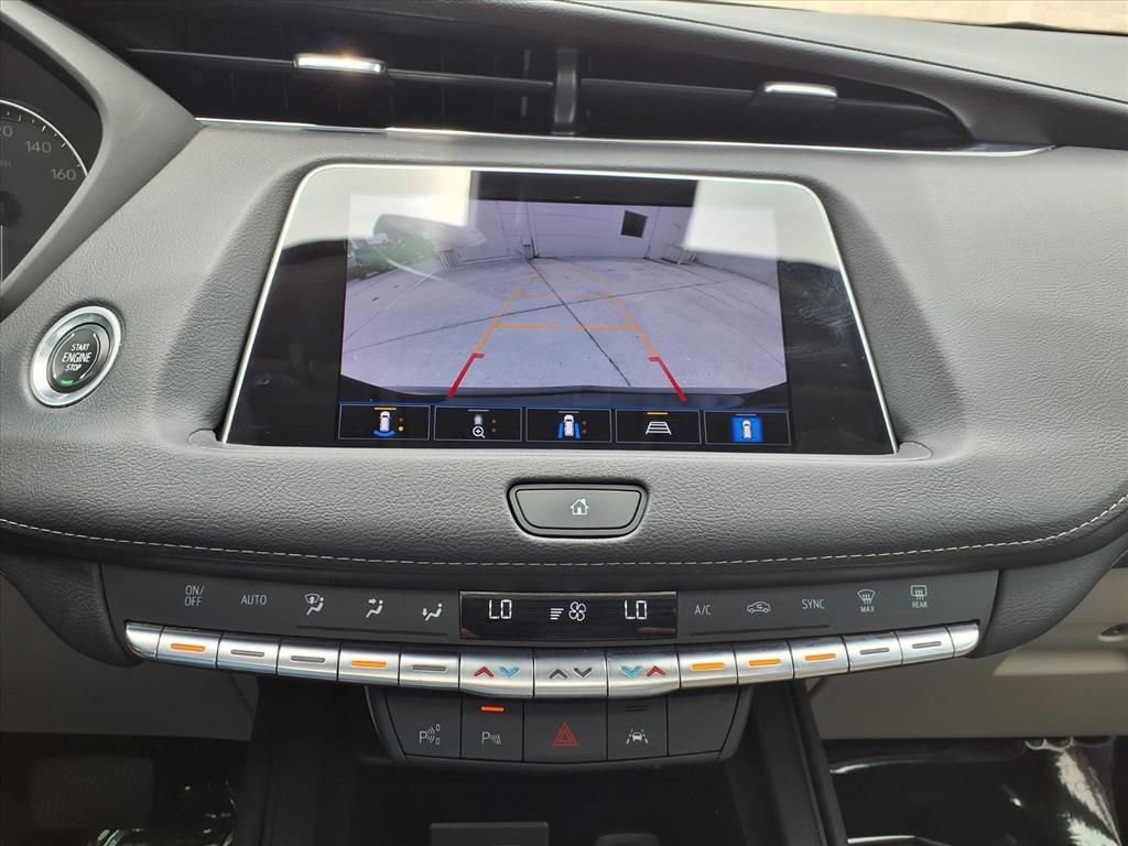 Used 2022 Cadillac XT4 Premium Luxury w/ Enhanced Visibility Package FWD image 24