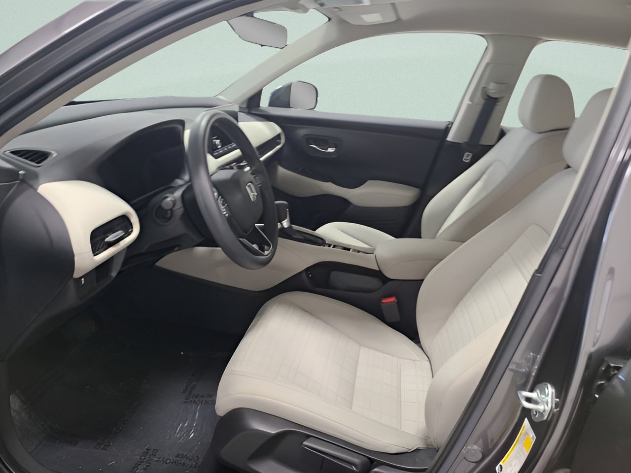 Used 2024 Honda HR-V LX image 16
