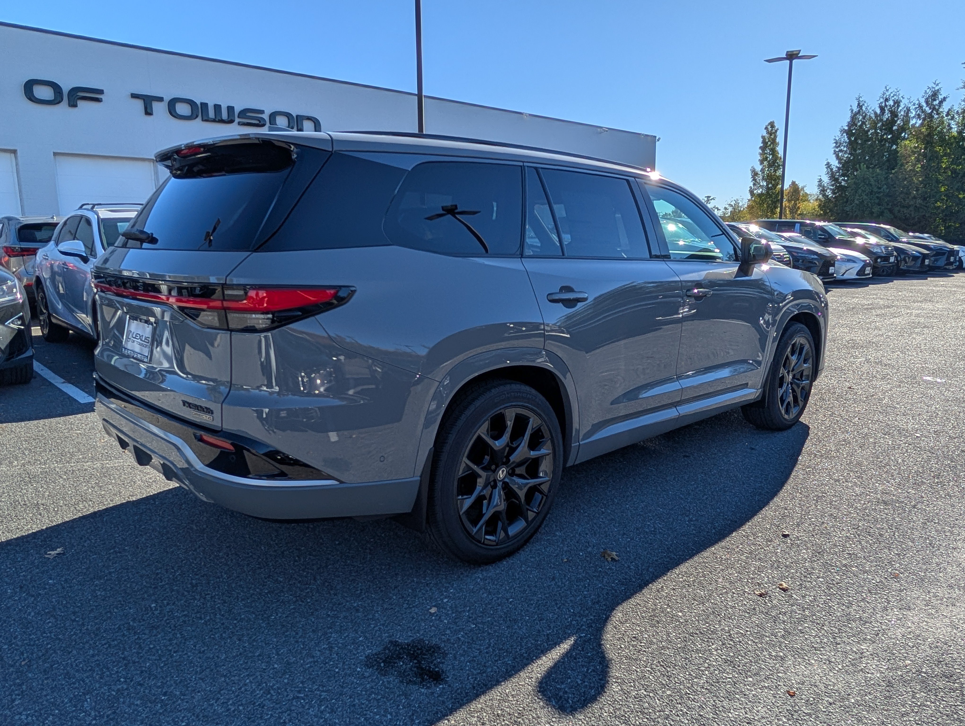 New 2026 Lexus TX 500h AWD w/ Technology Package image 2