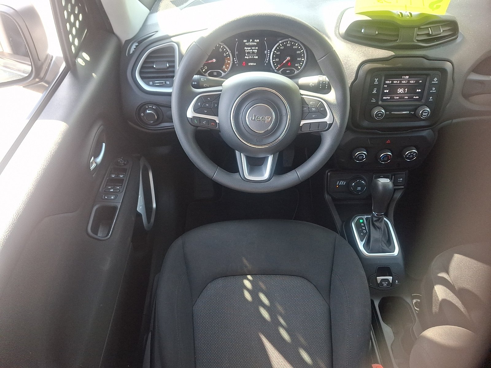 Used 2020 Jeep Renegade Sport w/ Sport Appearance Group AWD/4WD image 11
