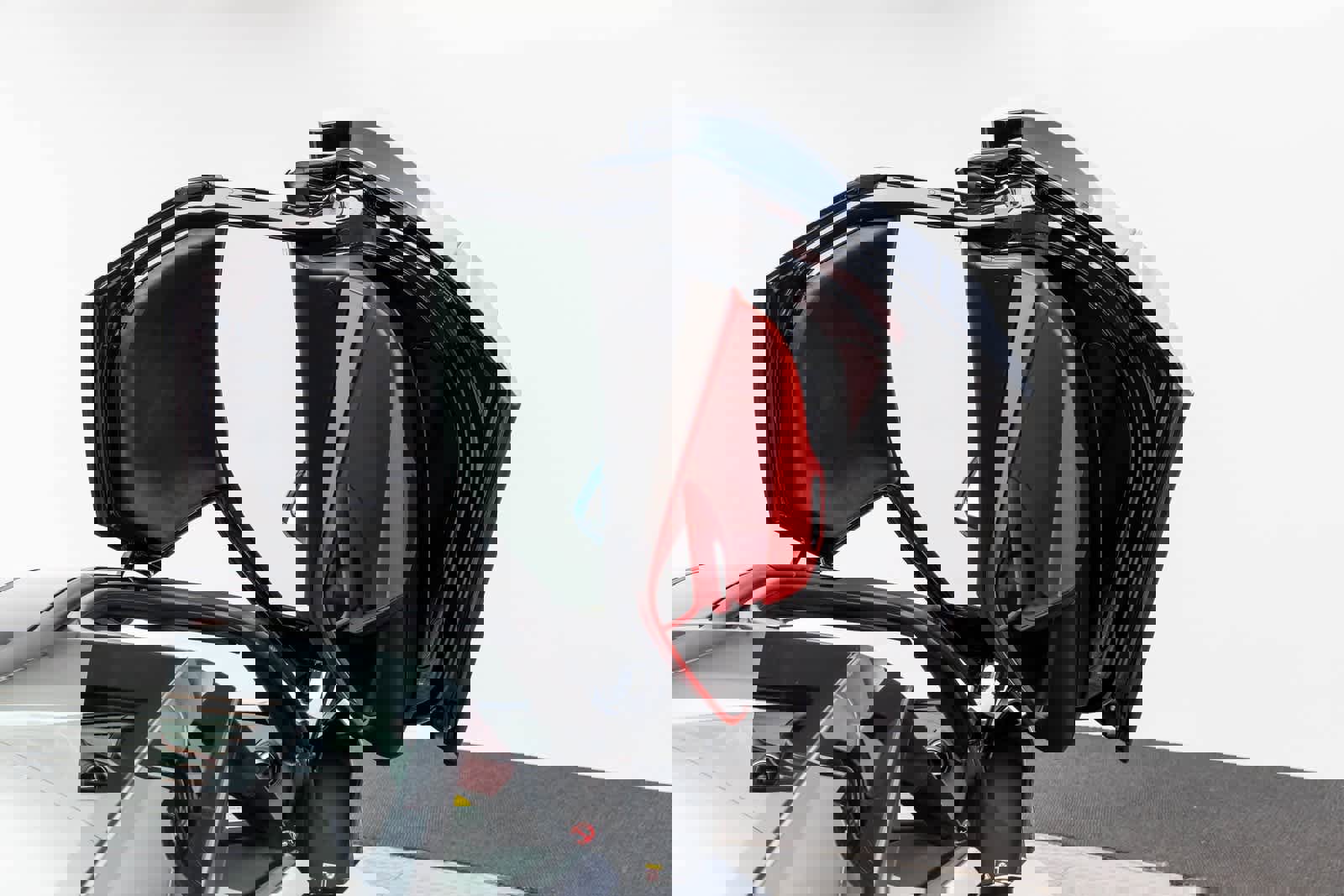 New 2026 McLaren 750S image 37