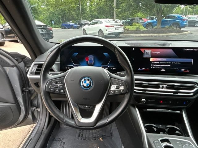 Used 2023 BMW i4 eDrive40 RWD image 13