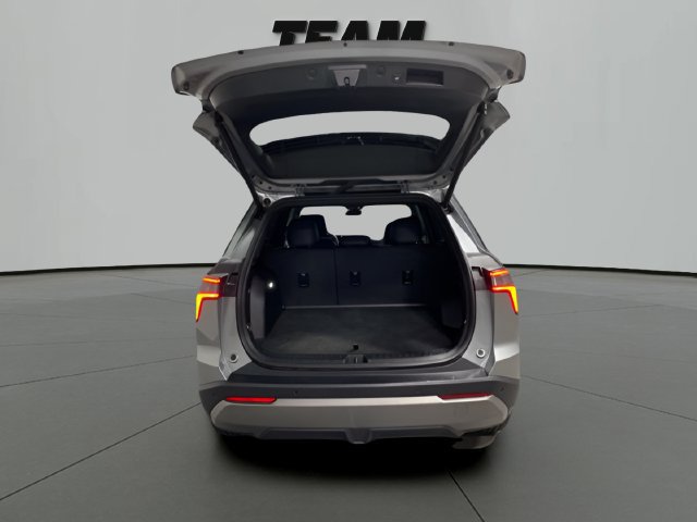 Used 2025 Chevrolet Equinox LT w/ Convenience Package II AWD/4WD image 6