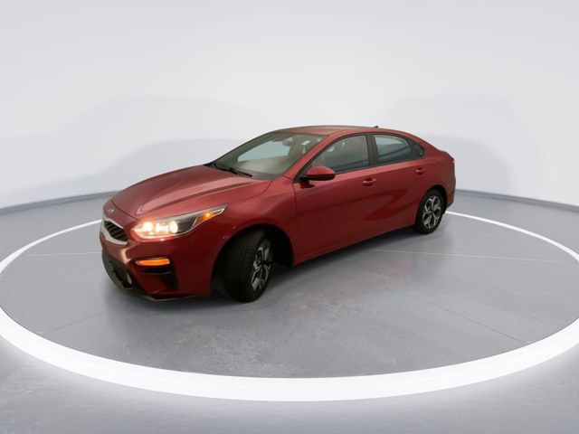 Used 2021 Kia Forte LXS image 2