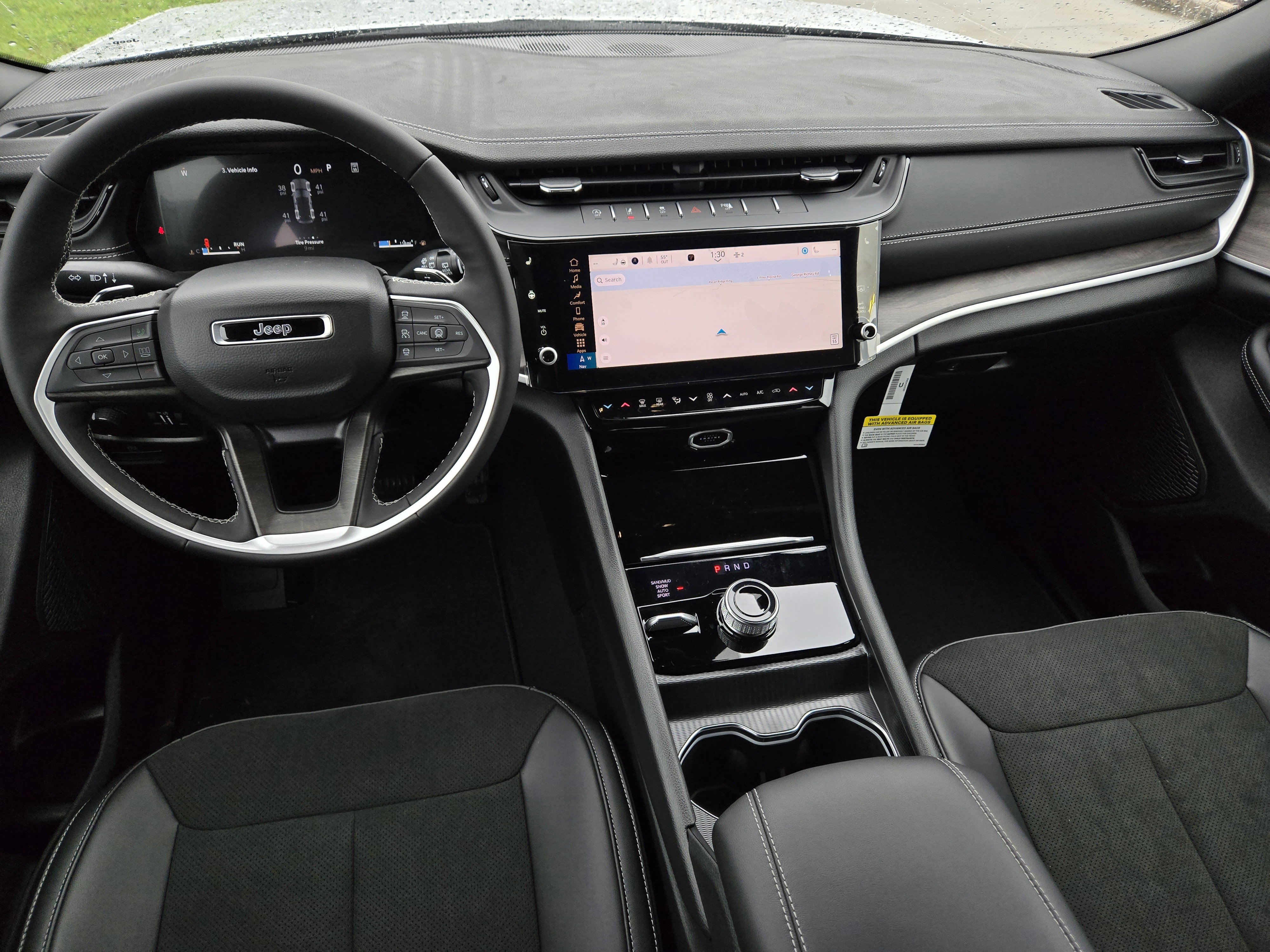 New 2026 Jeep Grand Cherokee Altitude AWD/4WD image 19