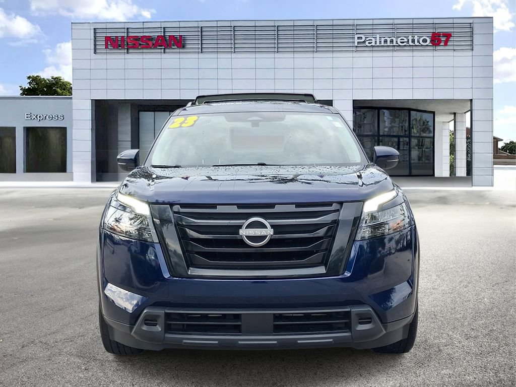 Certified 2023 Nissan Pathfinder SV w/ SV Premium Package FWD image 2