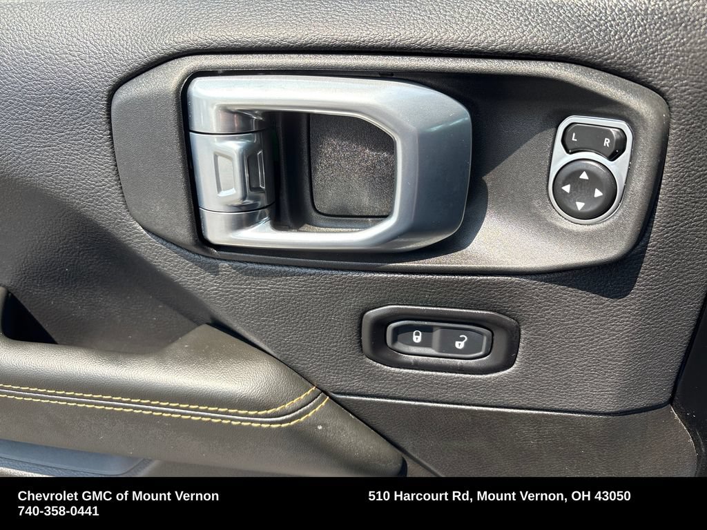 Used 2026 Jeep Wrangler Unlimited Sahara AWD/4WD image 17
