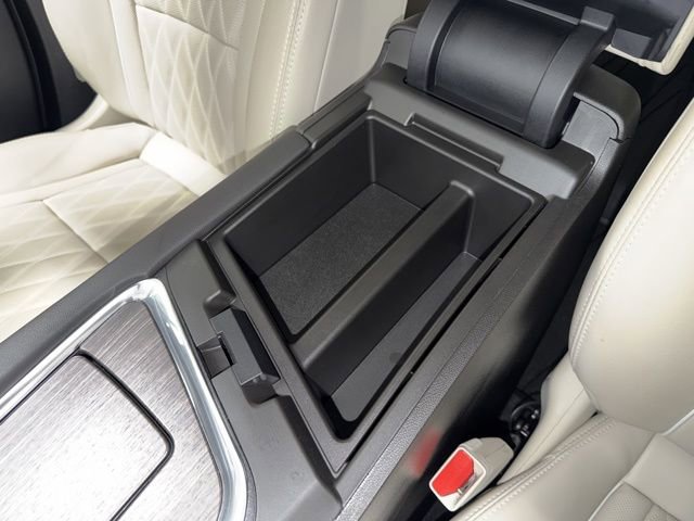 Used 2023 Buick Enclave Avenir w/ Avenir Technology Package image 22