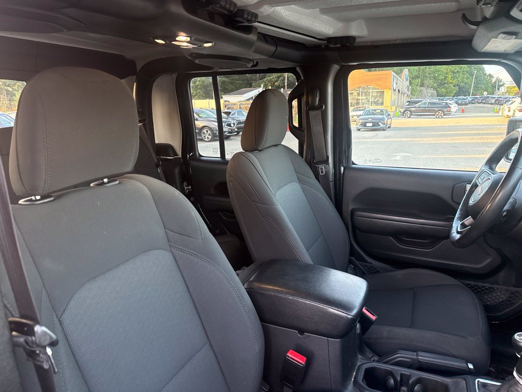 Used 2023 Jeep Gladiator Sport AWD/4WD image 24