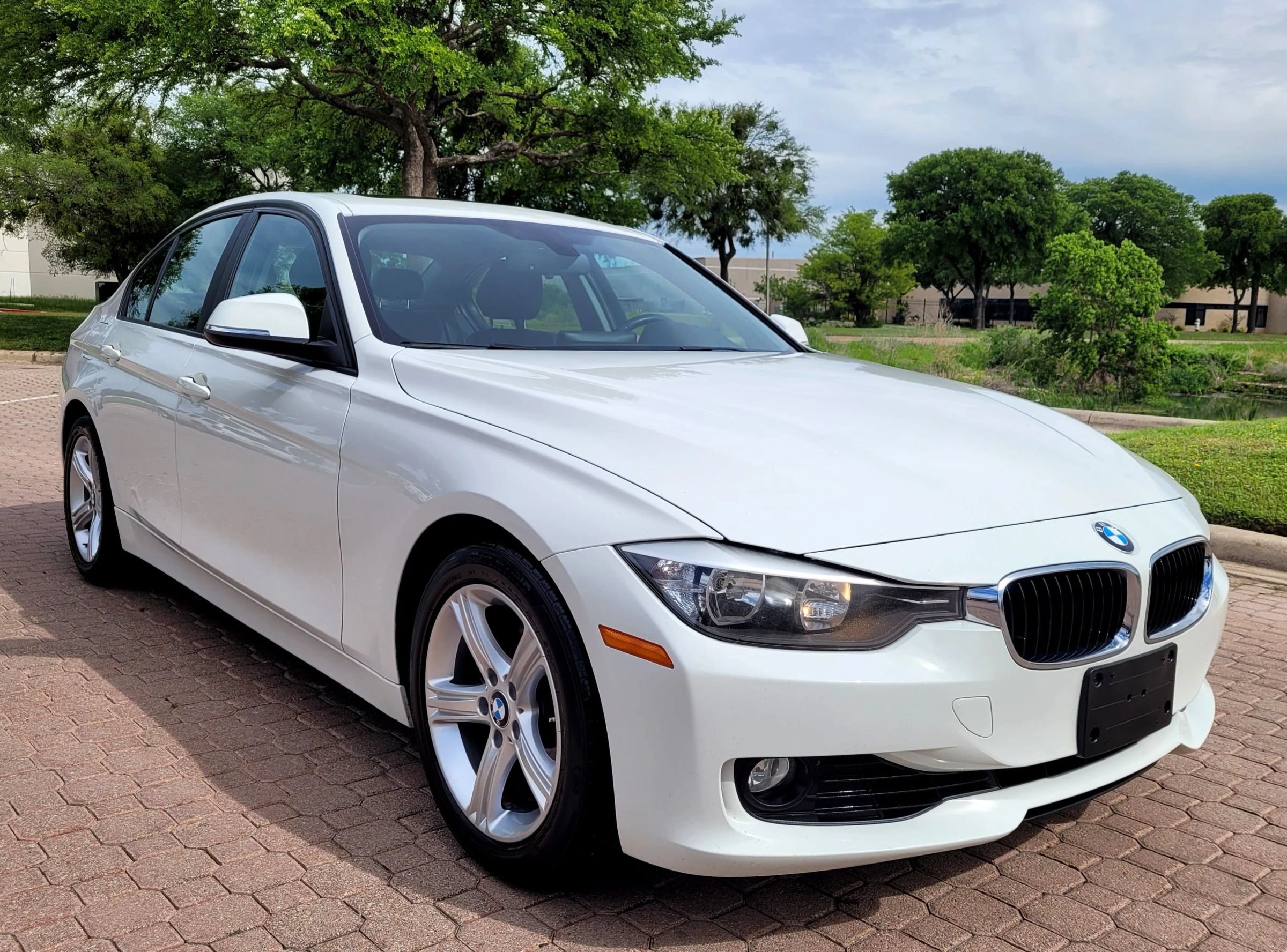 Used 2014 BMW 328i Sedan RWD image 4