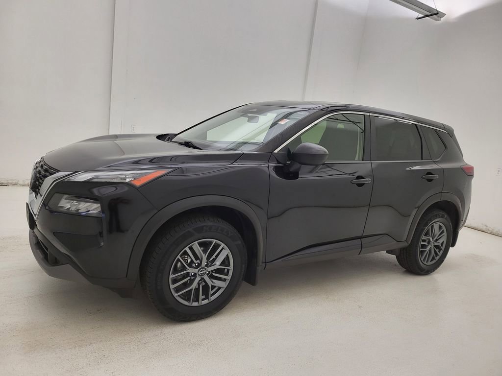Used 2023 Nissan Rogue S FWD image 14