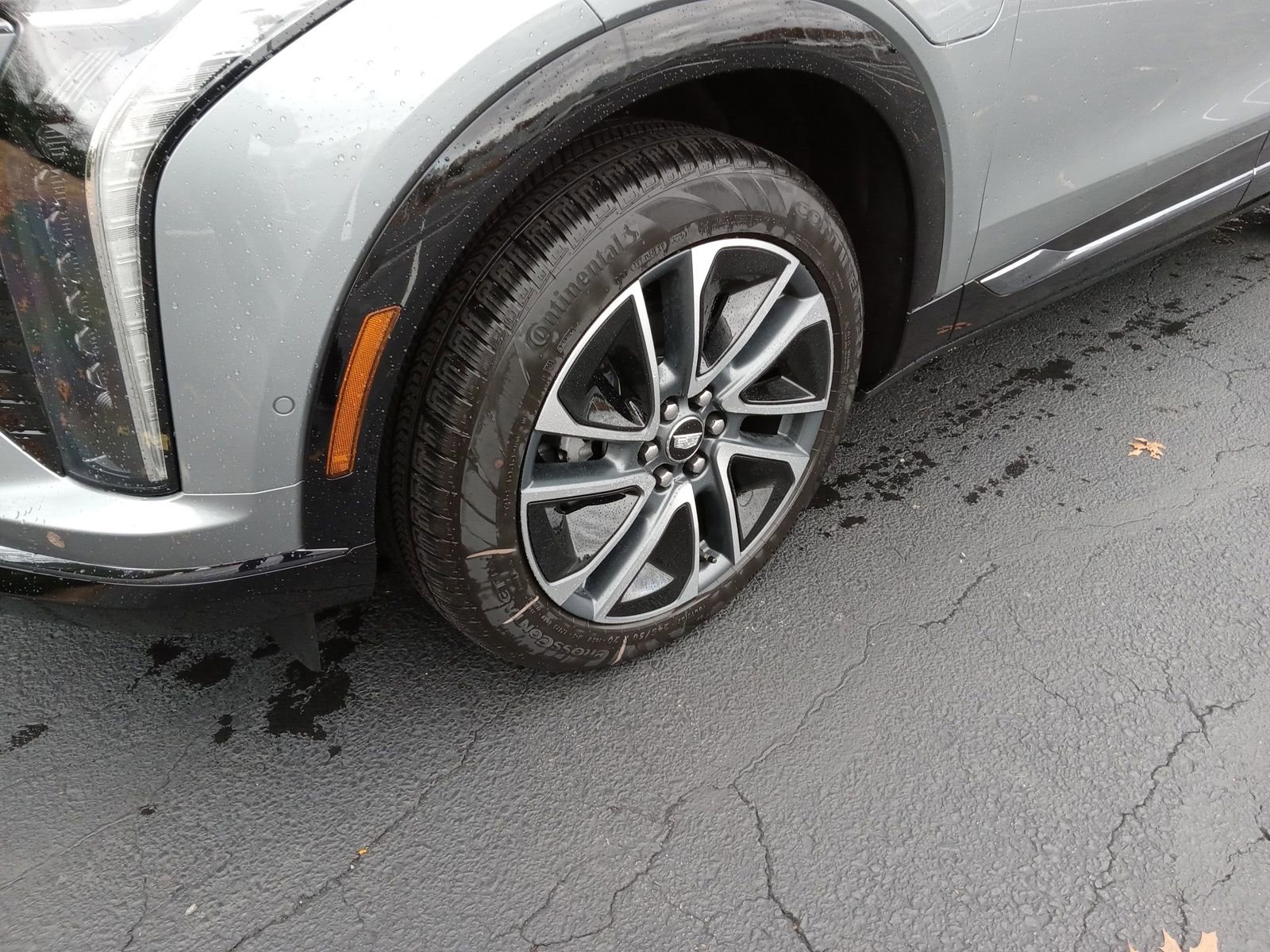 New 2026 Cadillac Optiq Sport 1 image 7