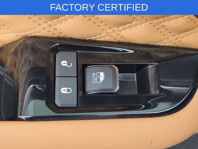 Certified 2022 Jeep Grand Cherokee Summit w/ Adv Protech Group IV RWD image 35