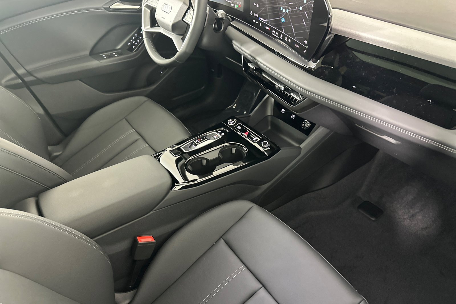 New 2025 Audi Q6 e-tron Premium image 15