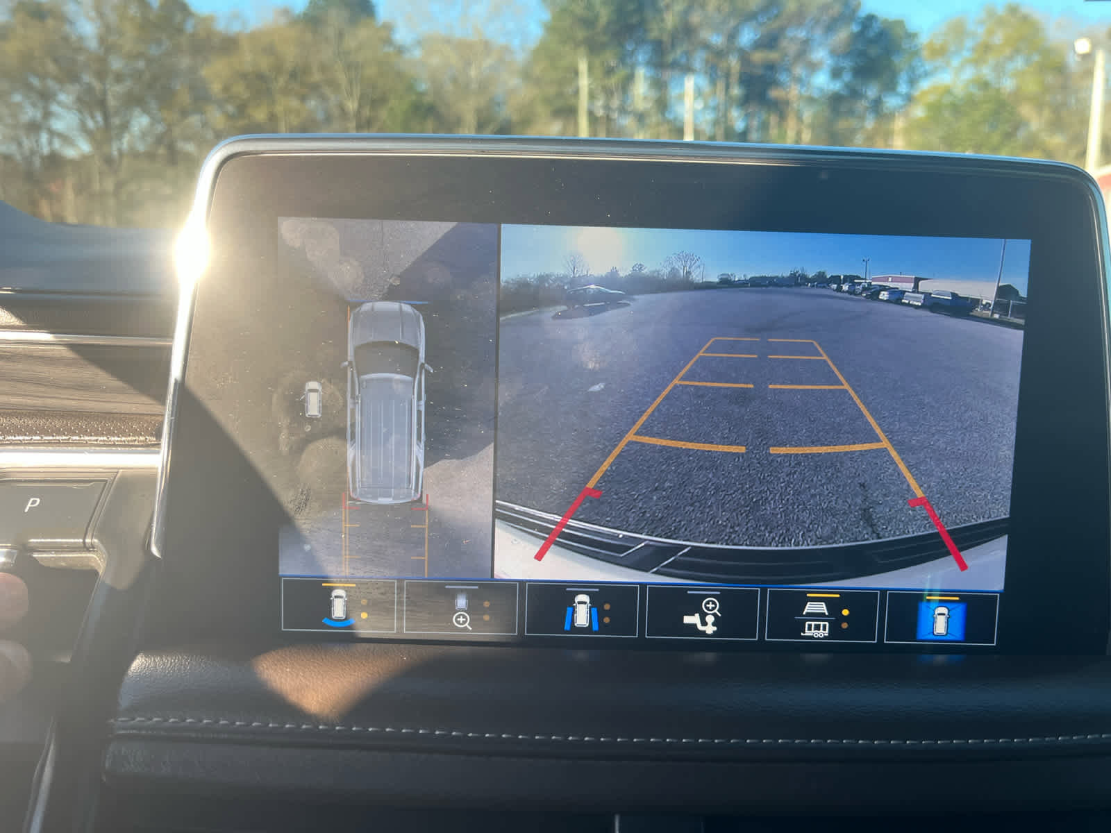 Used 2021 GMC Yukon XL SLT w/ SLT Premium Package image 20