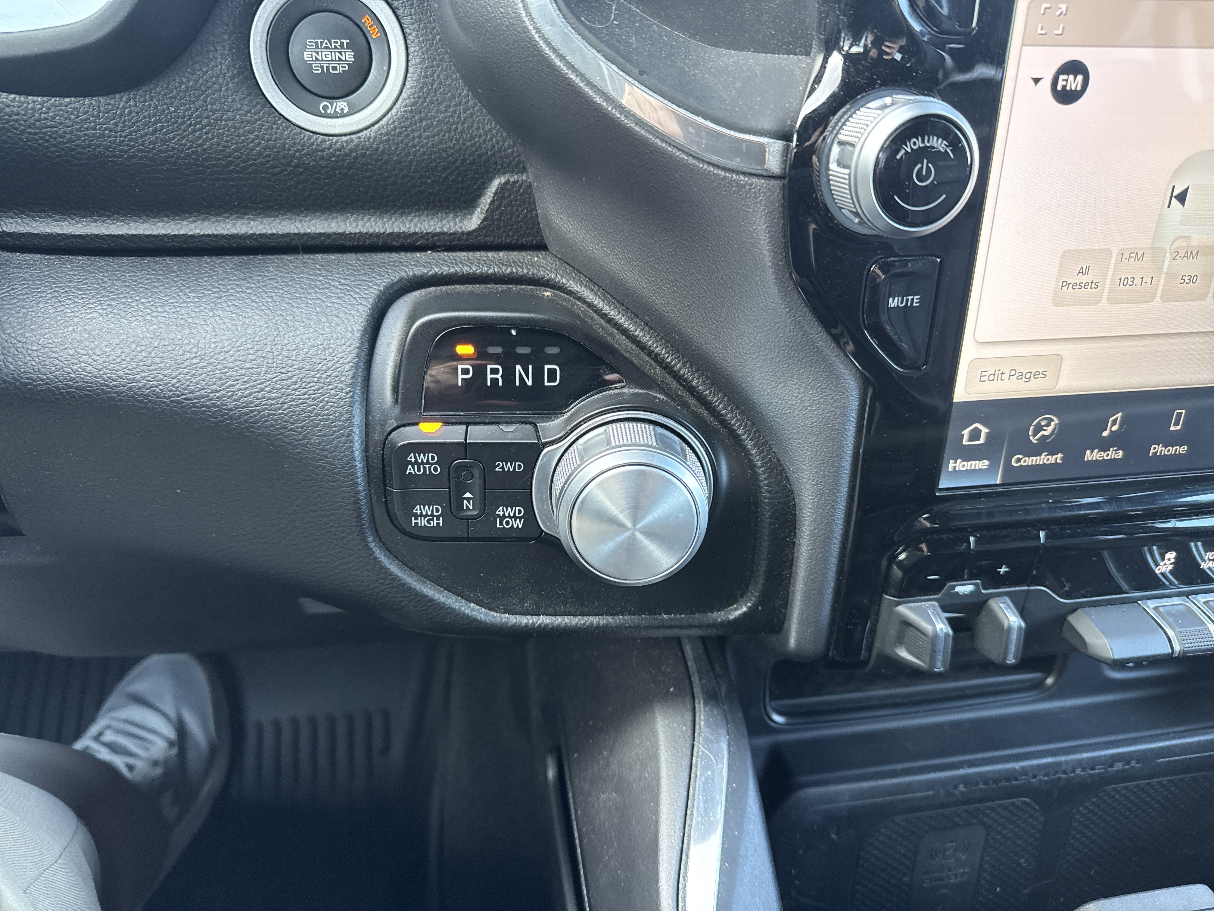 Used 2023 RAM 1500 Laramie image 24