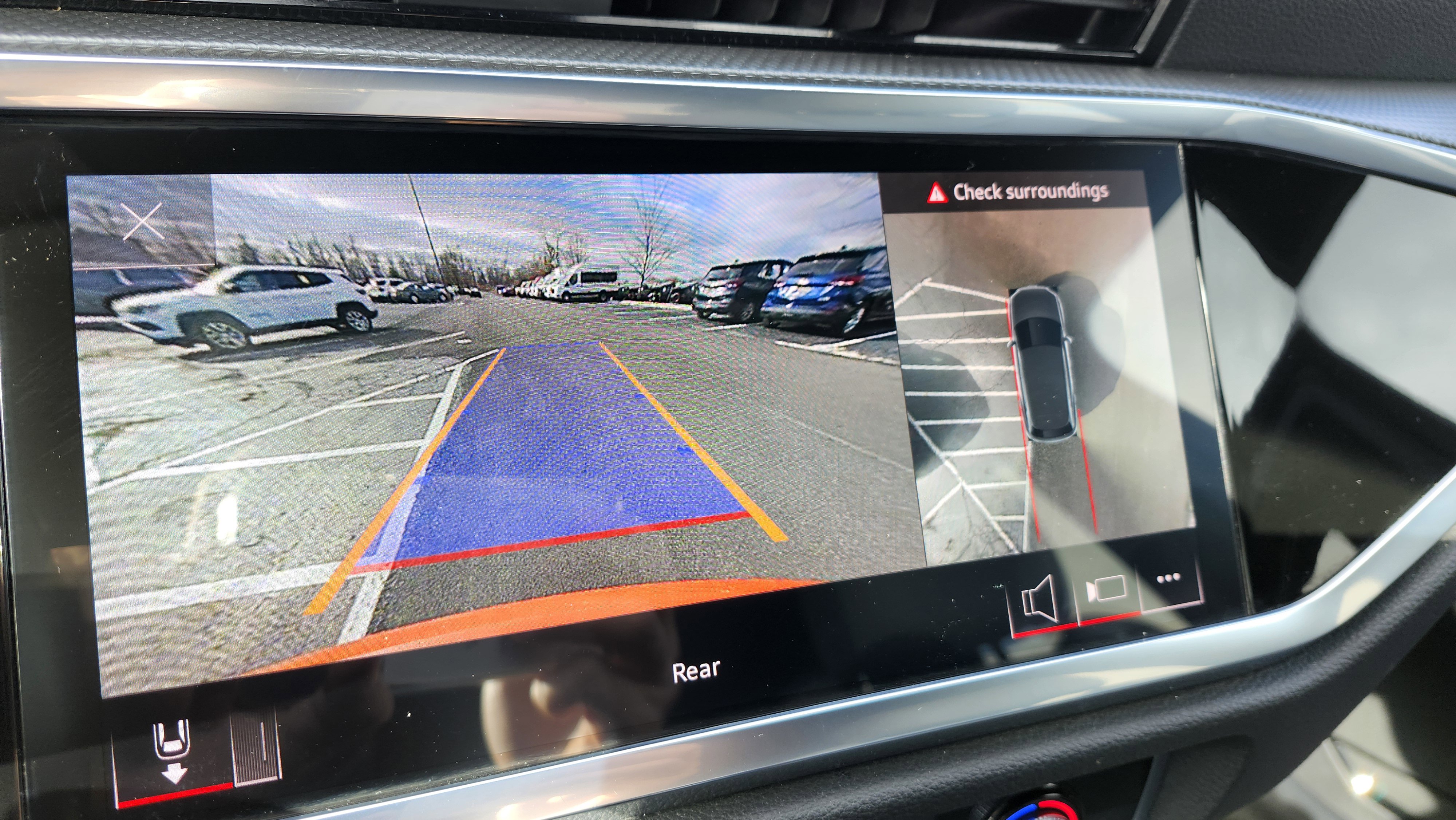 Used 2022 Audi Q3 2.0T Premium Plus w/ Premium Plus Package image 4