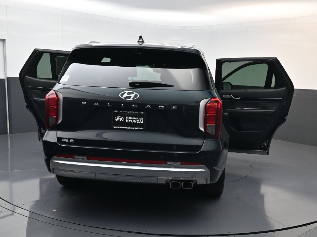 Certified 2024 Hyundai Palisade Calligraphy FWD image 32