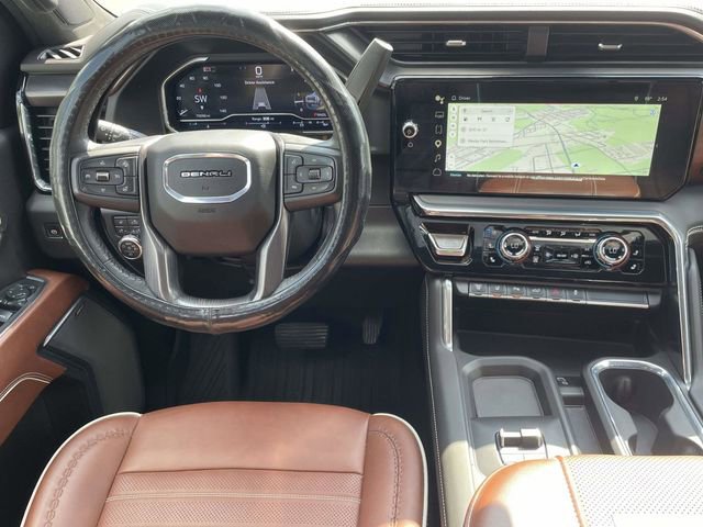 Used 2024 GMC Sierra 3500 Denali Ultimate image 4