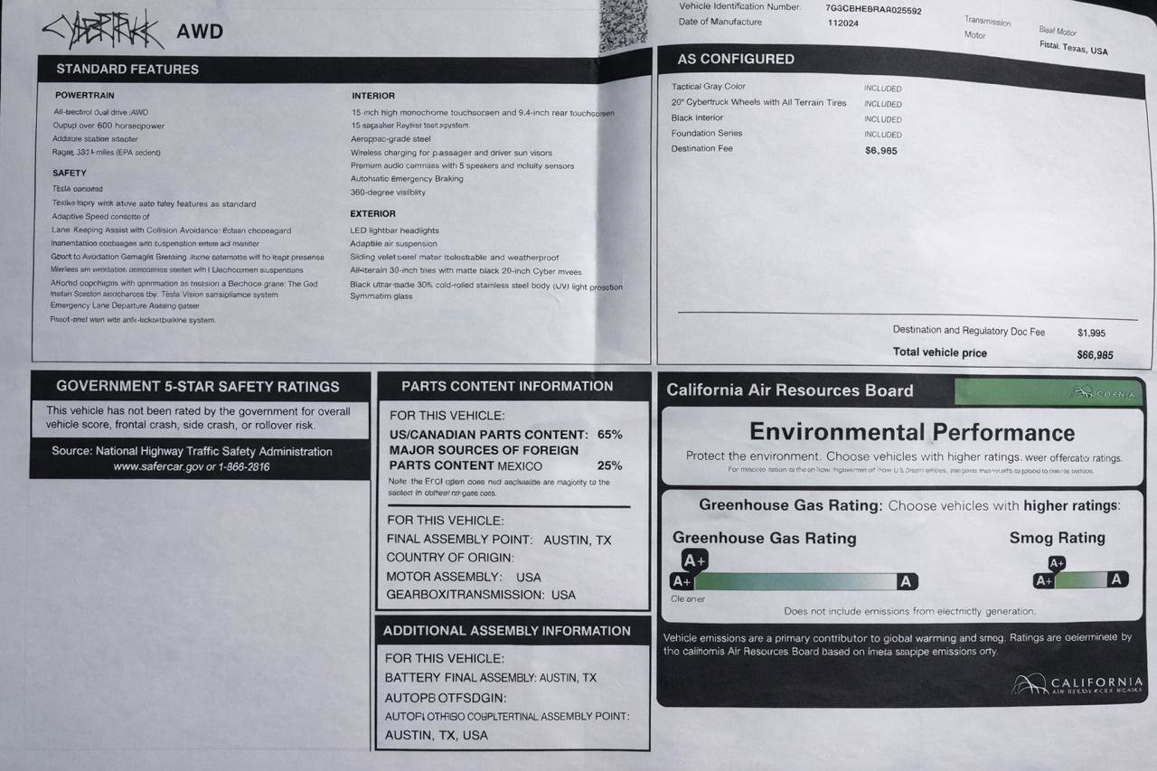 Used 2024 Tesla Cybertruck AWD Crew Cab image 4