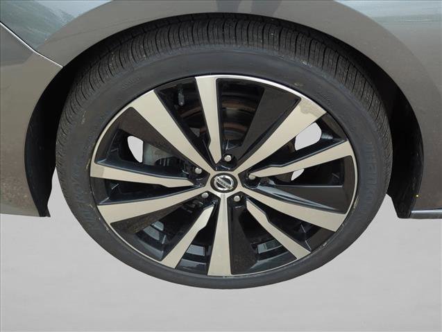 Used 2021 Nissan Altima 2.5 SR FWD image 24