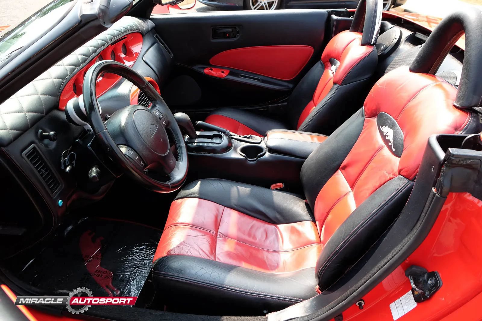 Used 1999 Plymouth Prowler RWD image 17