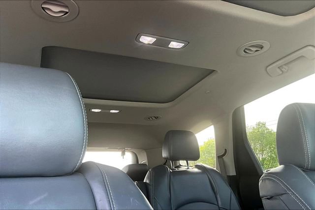 Used 2020 Buick Enclave Essence w/ LPO, Luxury Package AWD/4WD image 23