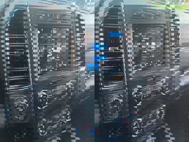 Used 2019 Ford Expedition Limited w/ Texas Edition Package image 6