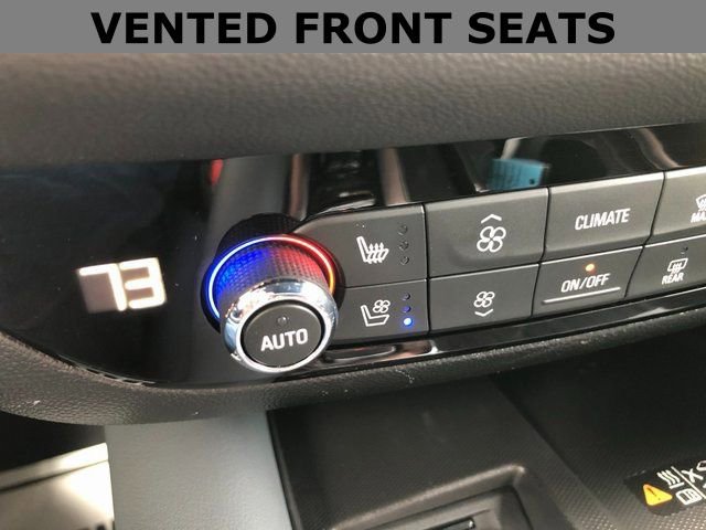 Used 2024 Buick Enclave Premium image 11