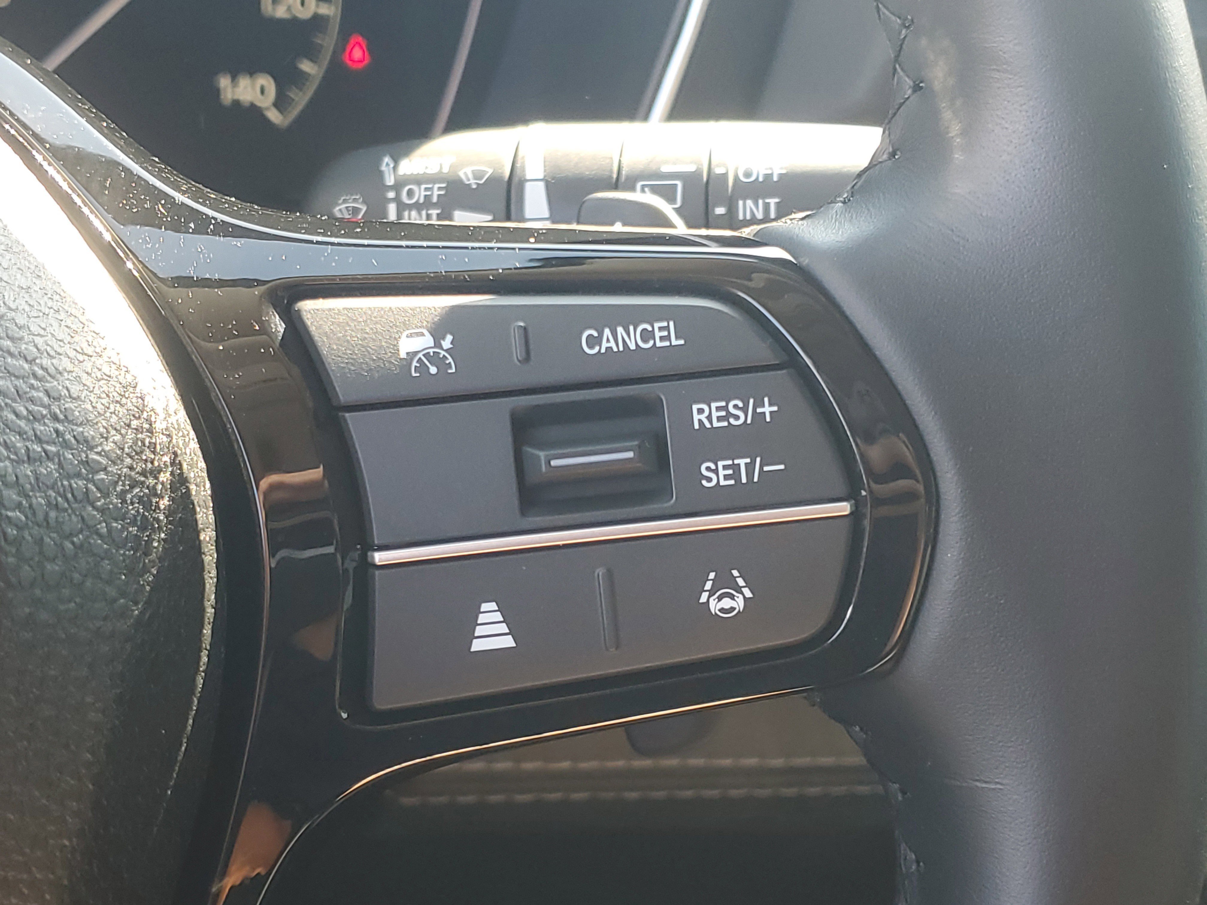 Certified 2025 Honda Pilot Touring image 24