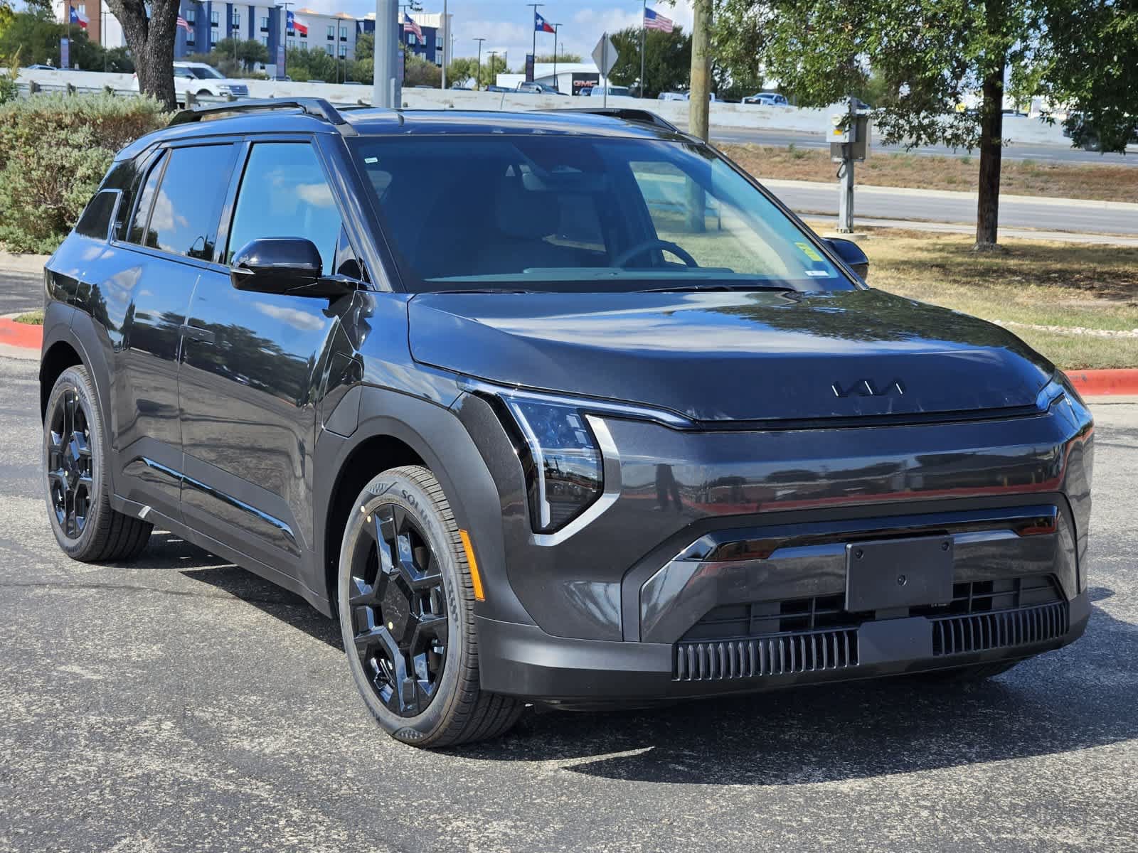 New 2027 Kia EV3 Wind w/ Wind Fwd Nightfall Package image 2