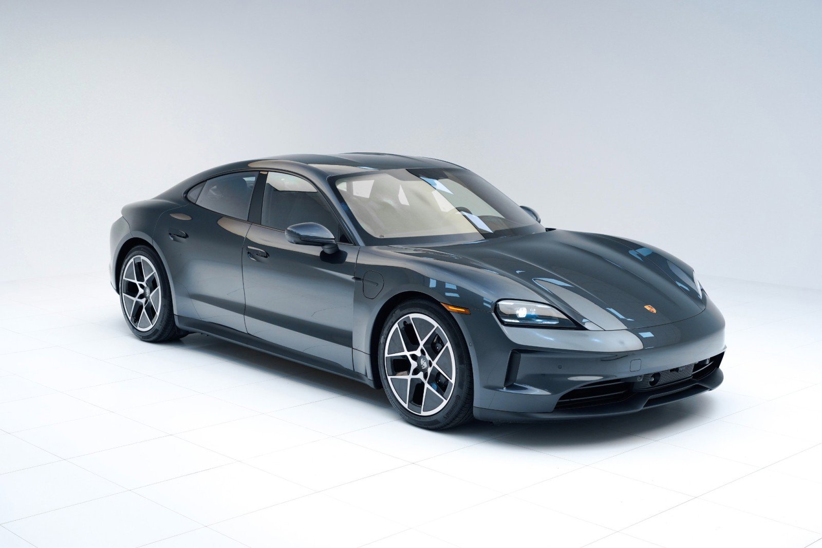 New 2026 Porsche Taycan image 7
