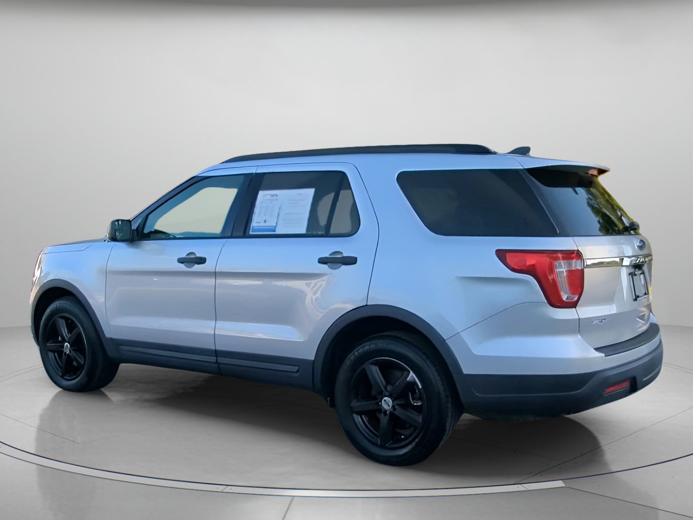 Used 2018 Ford Explorer FWD image 19
