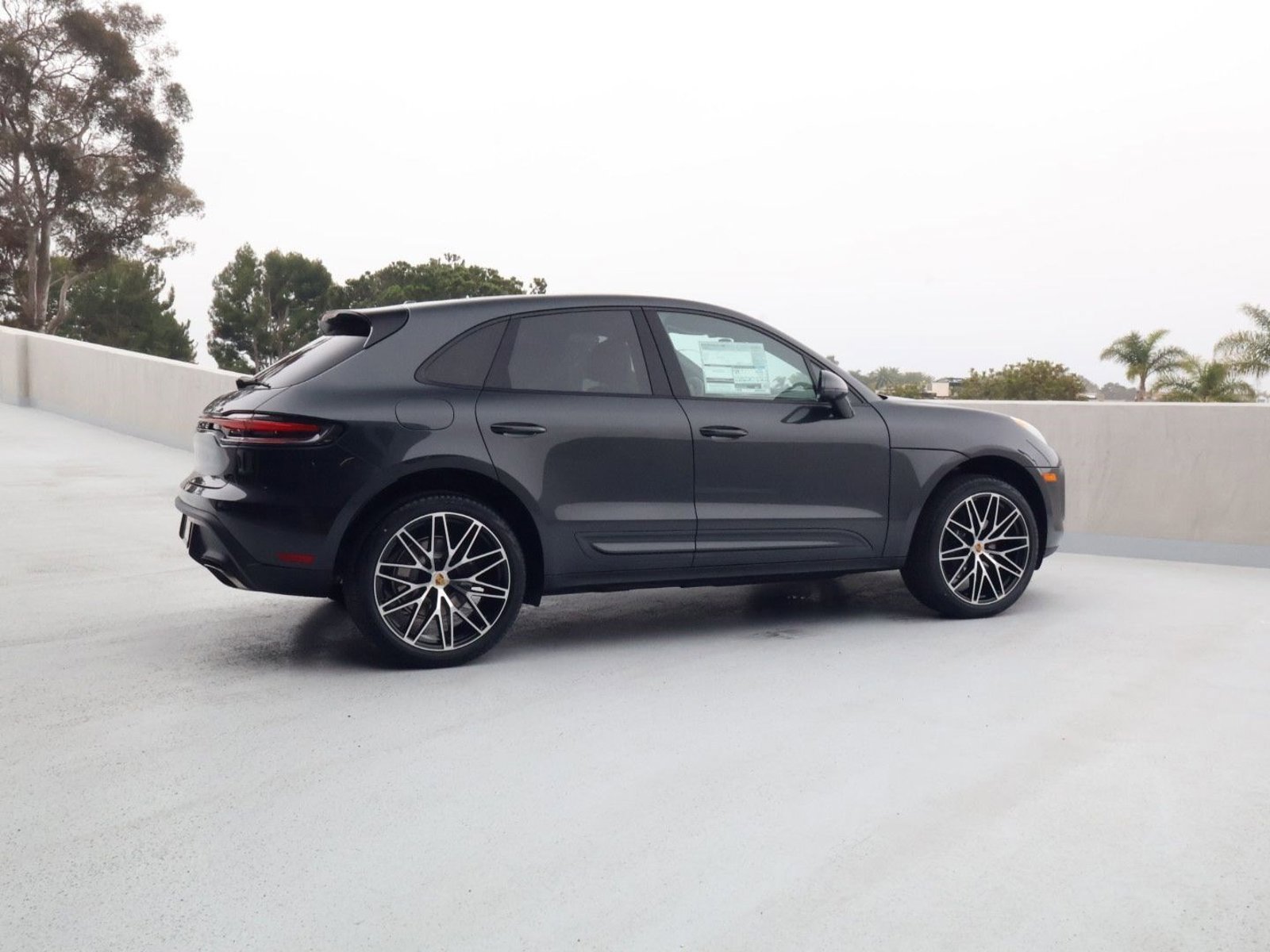 New 2026 Porsche Macan AWD/4WD image 8