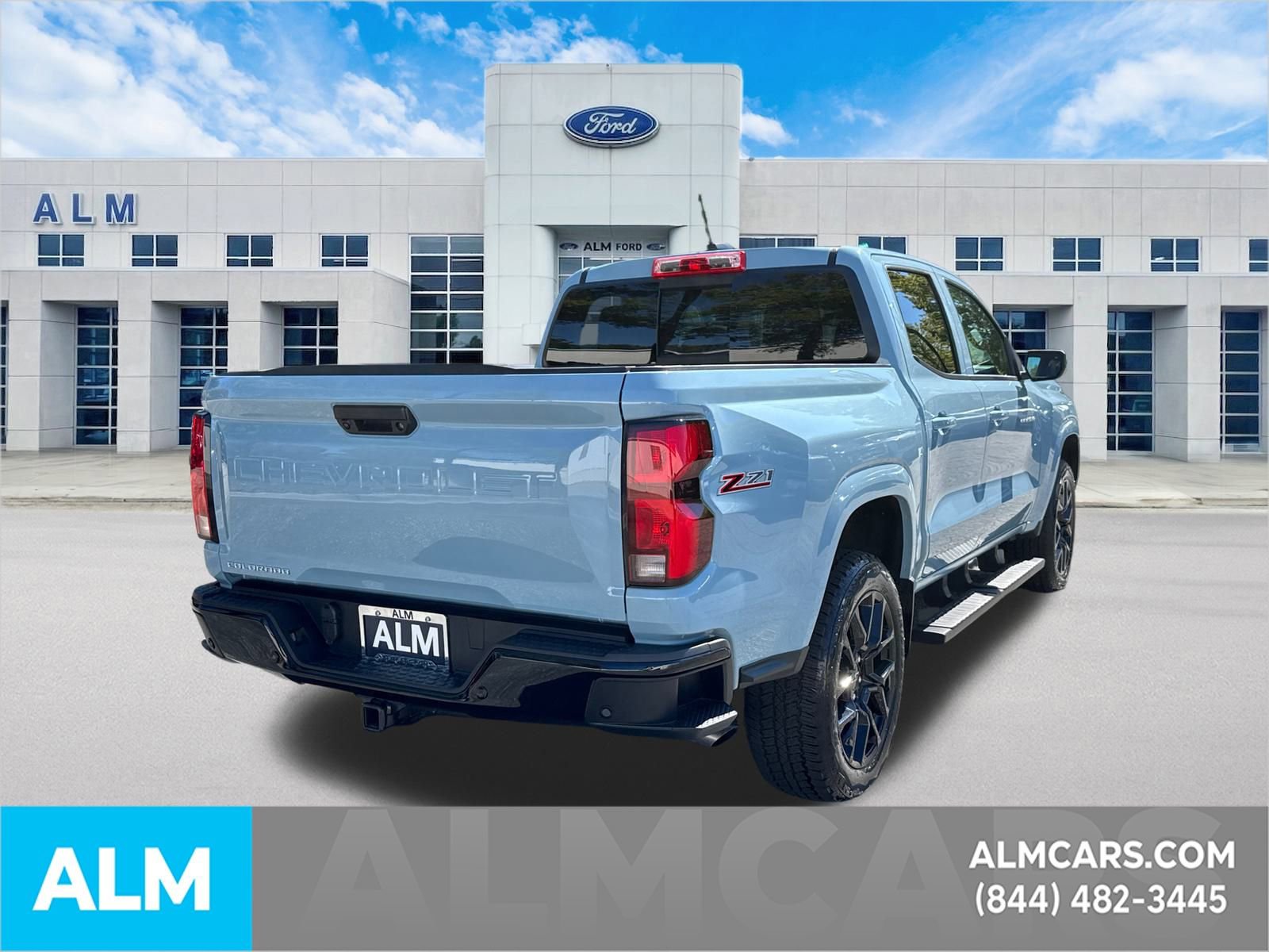 Used 2025 Chevrolet Colorado Z71 w/ Technology Package image 6